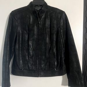 Vintage Valerie Stevens Women’s 100% Leather reptile embossed jacket size Medium